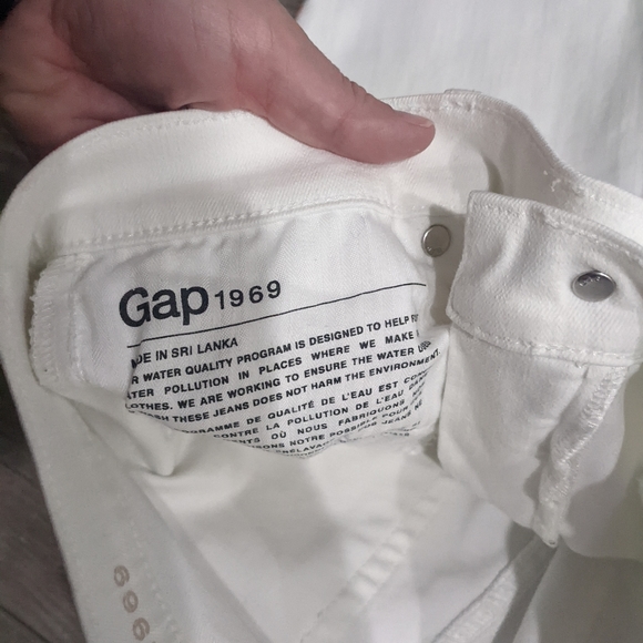 GAP True Skinny White Jeans - Picture 3 of 5